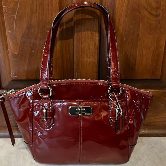 Coach  patent leather in deep Red/ dark cherry Satchel   New without tags  small - Picture 1 of 13